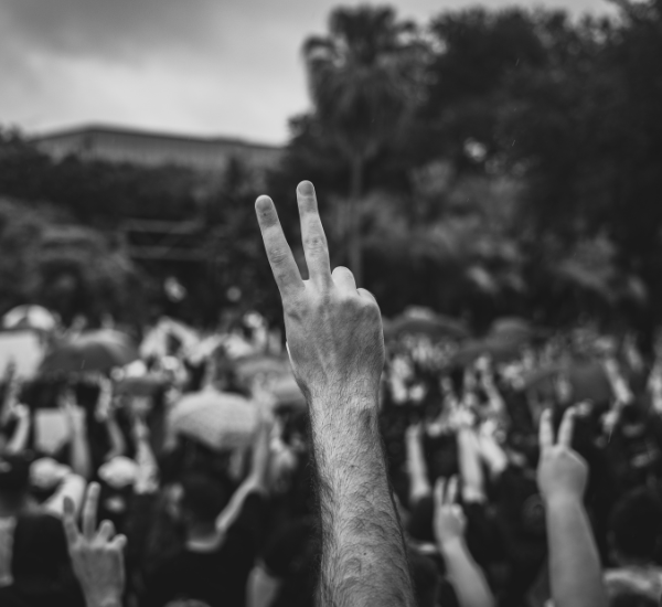 μηνύματα των διαδηλωτών της 28ης Φεβρουαρίου